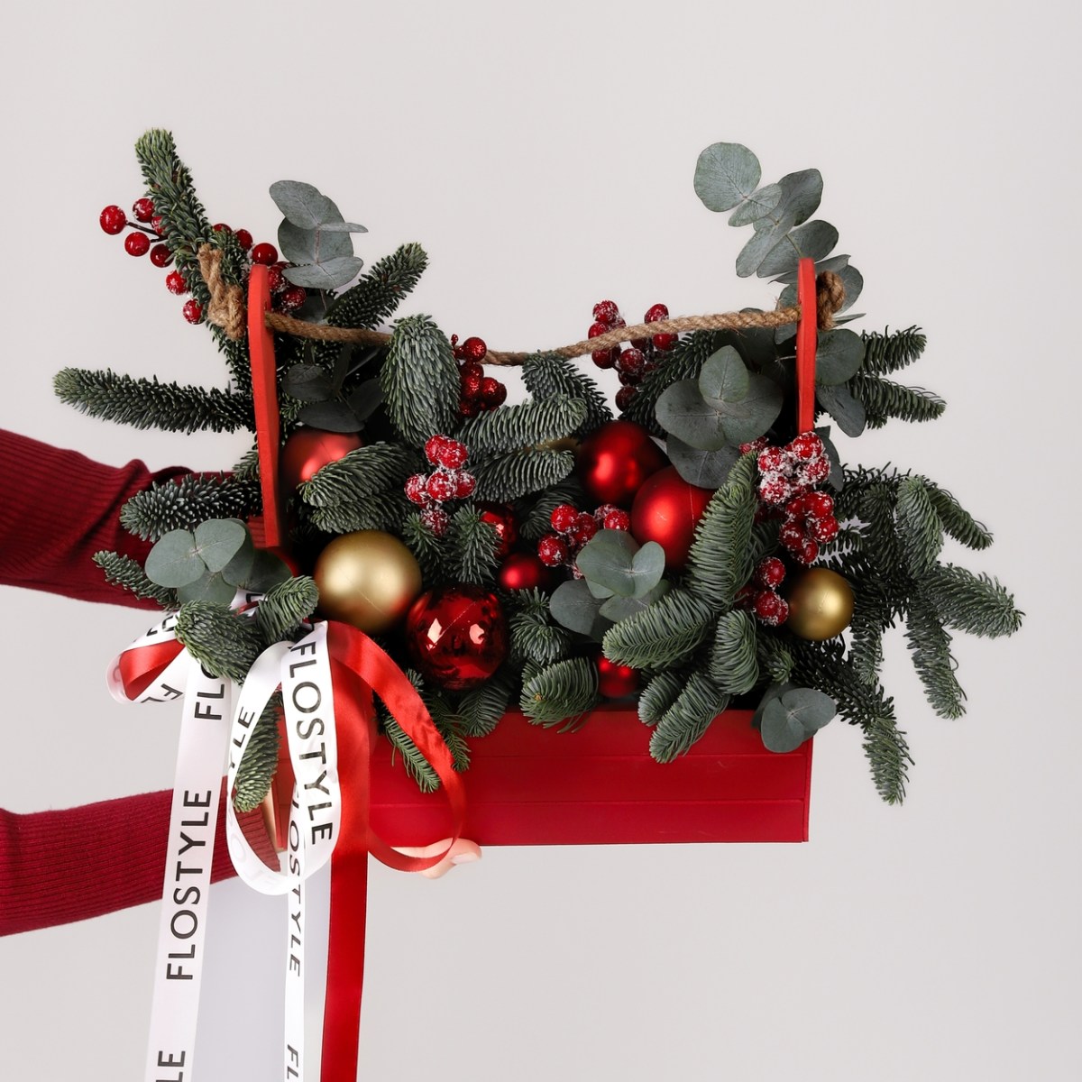 zimnij novogodnij yashchik kashpo s elkoj 6